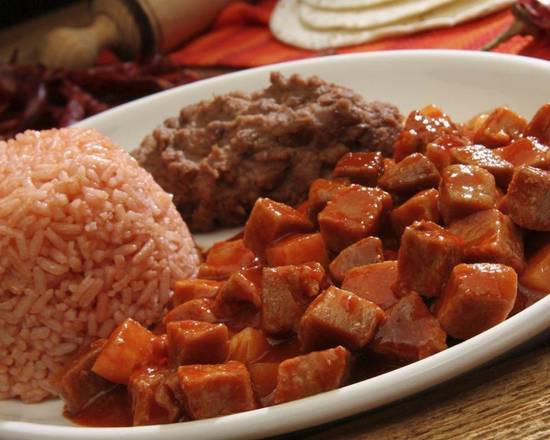 Order Asado de Puerco Family Packs food online from Chihua Restaurant & Bar store, El Paso on bringmethat.com