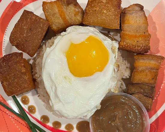 Order LECHON KAWALI SILOG food online from Kadok Restaurant store, Daly City on bringmethat.com