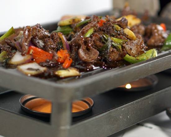 Order Black Pepper Beef food online from Inchin Bamboo Garden store, San Ramon on bringmethat.com