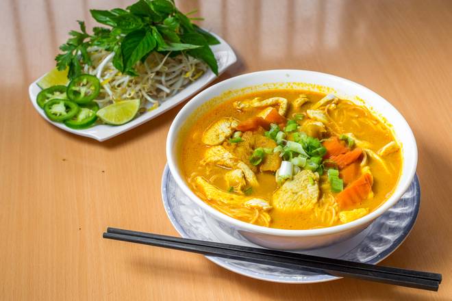 Order Seafood coconut Curry Soup w Vermicelli Noodle food online from Pho Quyen Vietnamese Restaurant store, Pinellas Park on bringmethat.com