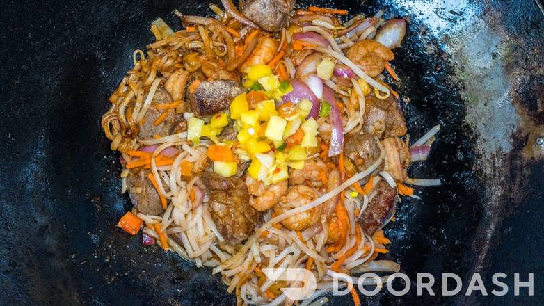 Order Waikiki Surf & Turf food online from Urban Wok store, Saint Paul on bringmethat.com
