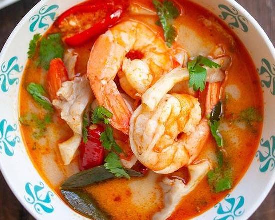 Order Seafood Lemmon Grass Soup food online from Sushi Sumo store, Alpharetta on bringmethat.com