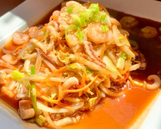 Order Pan-Fried Seafood with Rice Noodle (해산물 볶음 쌀국수) food online from Pho32 Shabu Shabu store, Palisades Park on bringmethat.com