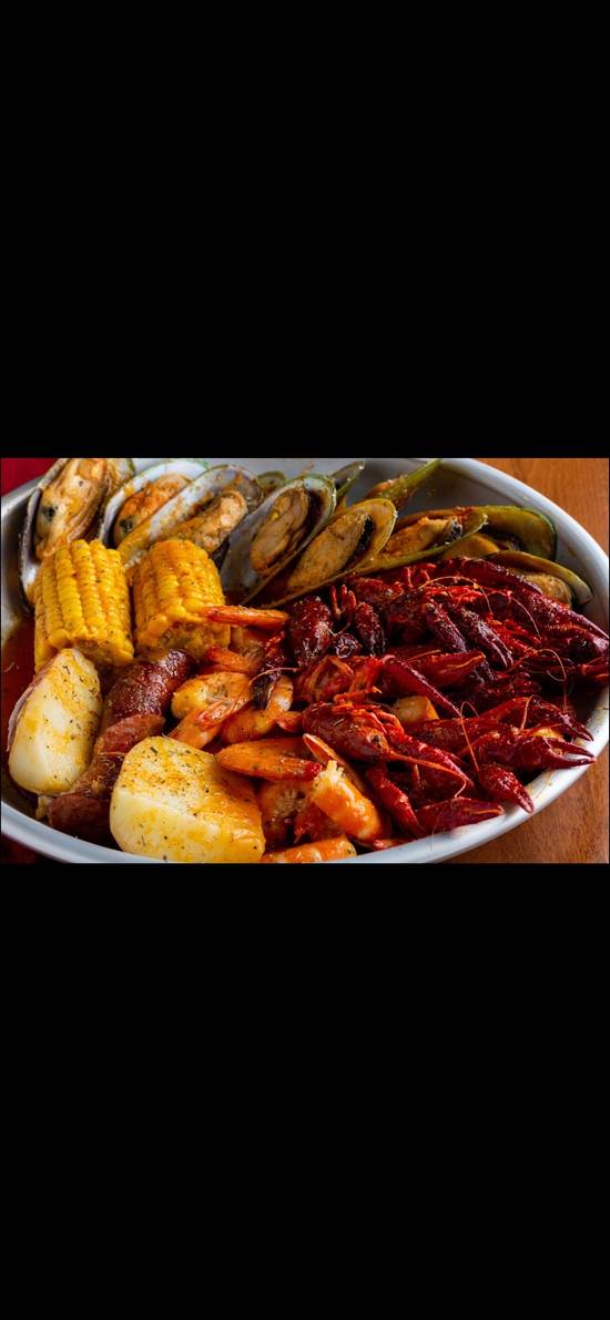 Order Combo 1 food online from Cravin Cajun Seafood store, Lakeland on bringmethat.com