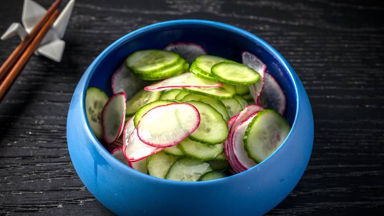 Order Japanese Cucumber Salad food online from Bokuchan Japanese Curry House store, Chicago on bringmethat.com