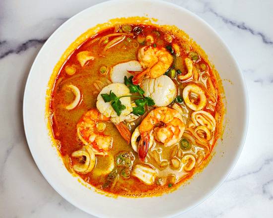 Order Tom Yum Noodle Soup food online from Thai Dish Restaurant store, Boston on bringmethat.com