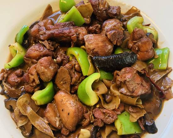 Order Braised Chicken -蜜汁黄焖鸡 food online from He store, Middletown on bringmethat.com