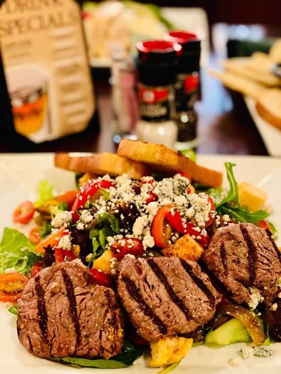 Order Bistro Filet Steak Salad food online from The Goose Acre store, The Woodlands on bringmethat.com