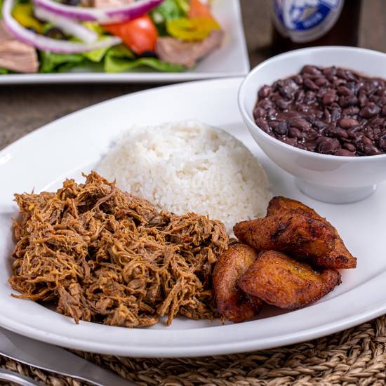 Order Latin Lunch (Pabellon) food online from Don Pan International Bakery store, Miami on bringmethat.com