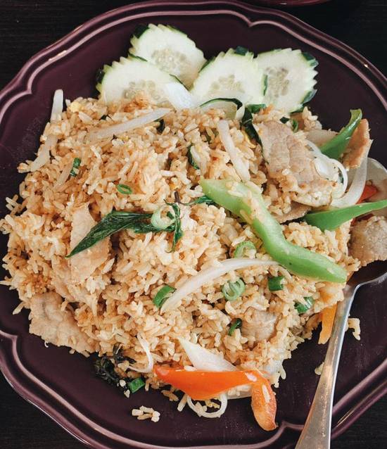 Order Basil Fried Rice food online from Basil Cafe Thai Cuisine store, ST PAUL on bringmethat.com