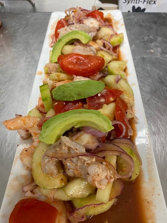 Order Aguachile Mixto food online from Isla del Mar store, Omaha on bringmethat.com