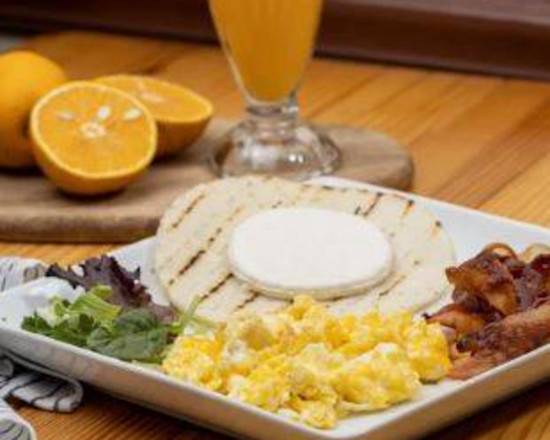 Order Huevos Revueltos Con Jamon o Tocino food online from El Mayoral De Sunset store, Miami on bringmethat.com