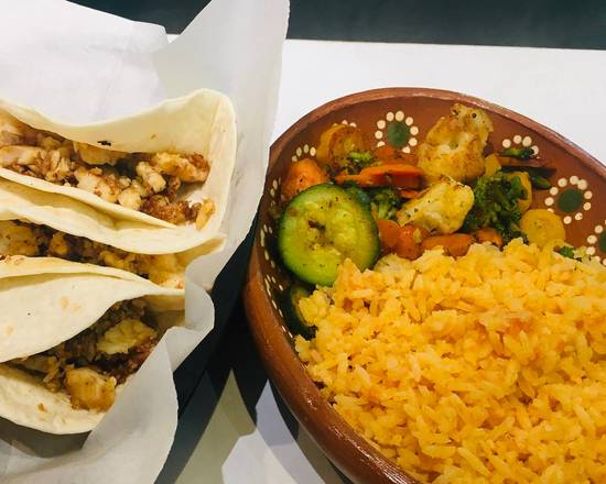 Order Fish Tacos food online from Taqueria El Paisa store, Springfield on bringmethat.com
