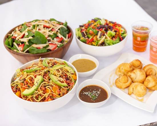 Order Family Side Salad for 6 food online from F2o Fresh to Order store, Johns Creek on bringmethat.com