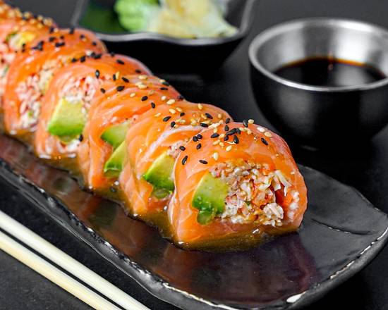 Order Deluxe (10 PIECES) food online from Sushiato store, Miami on bringmethat.com