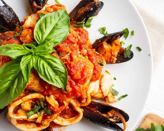 Order Fruto Del Mar  food online from Frida’s store, Ormond Beach on bringmethat.com