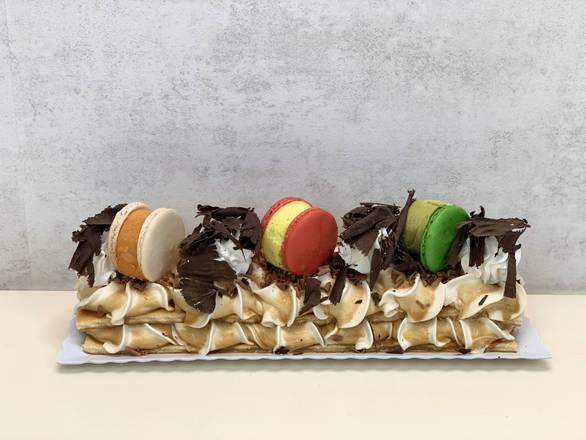 Order Salted Caramel Ice Cream Cake With Macaron Ice Cream Sandwiches food online from Lb Cake Stop store, Baldwin Park on bringmethat.com