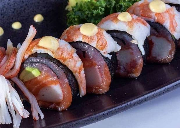 Order Callaita Roll food online from Bunny Sushi Gastrobar store, Miami on bringmethat.com