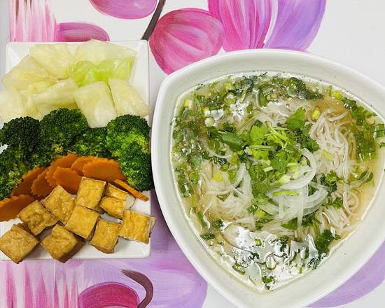 Order P11. Tofu And Vegetables Noodle Soup food online from Pho Binh Minh store, Maple Valley on bringmethat.com