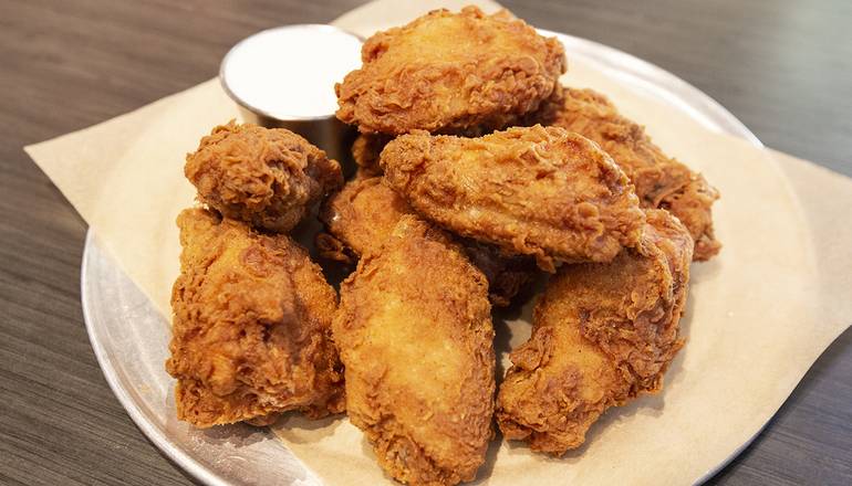 Order 20 Crunch Wings food online from Wing Zone store, Jacksonville on bringmethat.com