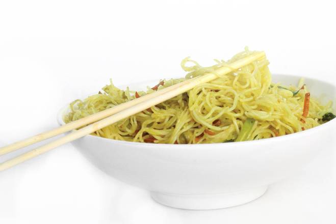 Order Singapore Rice Noodles food online from Inchin Bamboo Garden store, Nashville on bringmethat.com