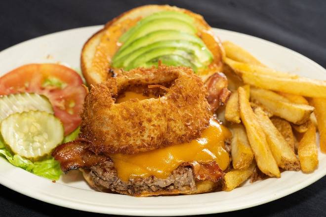 Order Widowmaker Burger food online from Moretti's Ristorante & Pizzeria store, Hoffman Estates on bringmethat.com