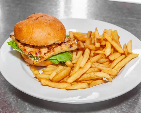 Order Grilled Chicken Sandwich food online from La Granja store, Hollywood on bringmethat.com