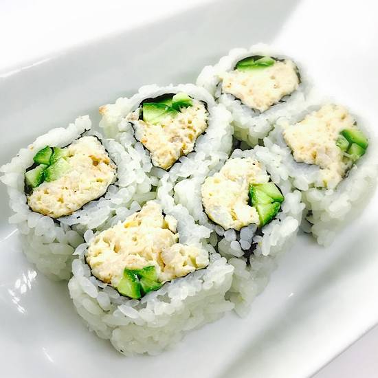 Order Blue Crab Cut Roll food online from K-ZO Restaurant store, Culver City on bringmethat.com