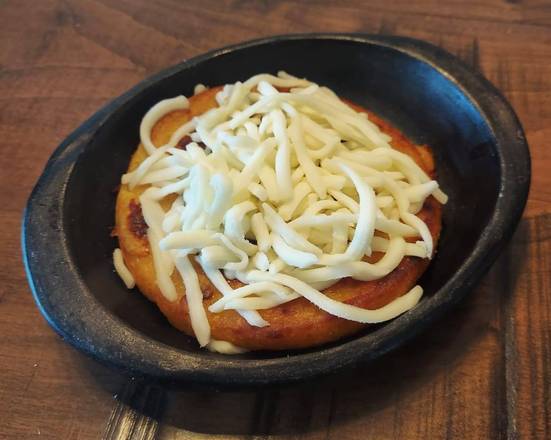 Order Arepa Con Queso food online from Medellin Restaurant store, Coconut Creek on bringmethat.com
