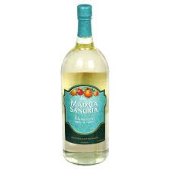 Order MANDRIA SANGRIA MOSCATO 1.5 LT food online from Duke Liquor & Jr. Market store, Los Angeles on bringmethat.com