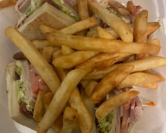 Order Club Sandwich food online from Rinconcito Dadeland Mid Town store, Kendall on bringmethat.com