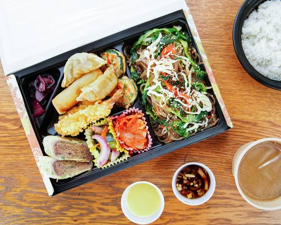 Order Japchae Bento food online from Yeti Bento store, Bellevue on bringmethat.com