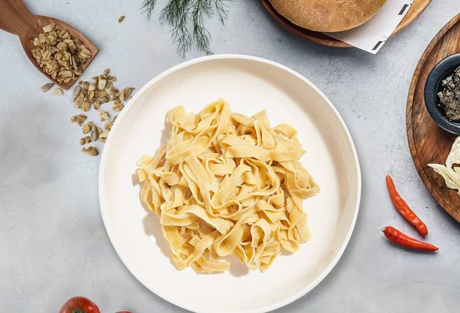 Order Fettuccine Mastah food online from Hasta Pasta! store, San Francisco on bringmethat.com