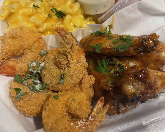 Order 5 Wings and 5 Shrimp food online from Big Willie Kitchen store, Winter Springs on bringmethat.com