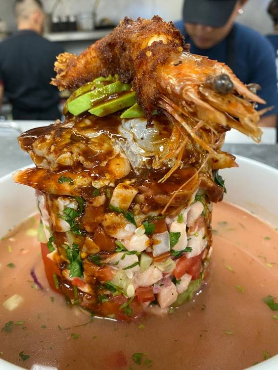 Order La Torre Imperial food online from Isla del Mar store, Omaha on bringmethat.com