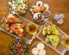 Sweet Thang Baked Goods (777 Oak St)