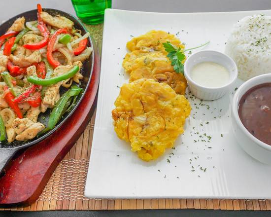 Order Chicken Fajita (Fajitas de Pollo) food online from Chuchis Restaurant store, Cape Coral on bringmethat.com