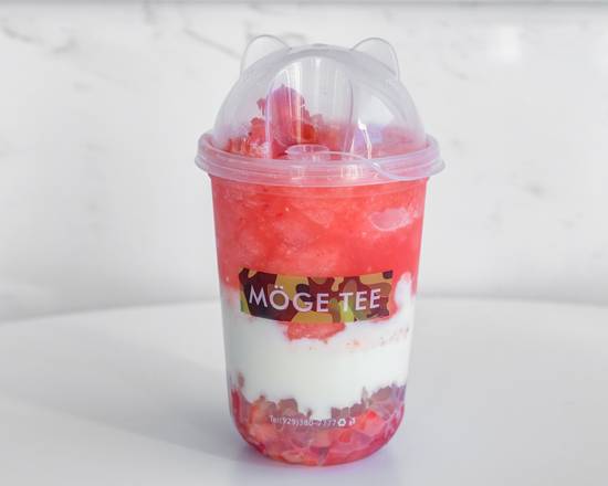 Order Yogurt Strawberry Tea (500 ml) (17 oz) (草莓厚乳酪) food online from Möge Tee South Miami store, South Miami on bringmethat.com