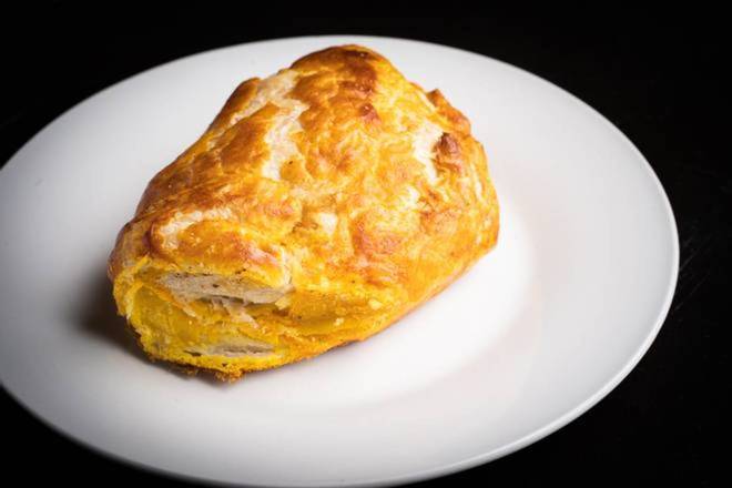 Order Chicken Empanadas (1 pc) food online from El Pollo Rico store, Silver Spring on bringmethat.com