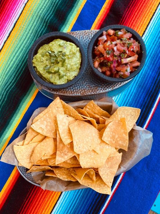 Order Chips & Guacamole with Salsa Fresca food online from El Camino store, Seattle on bringmethat.com