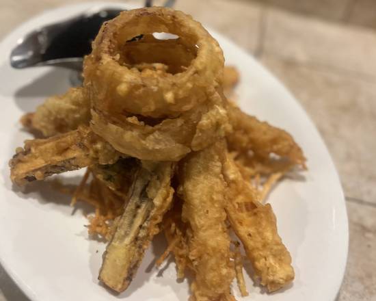 Order Shrimp Tempura food online from Sawaddee Thai & Sushi Restaurant store, Miami Beach on bringmethat.com