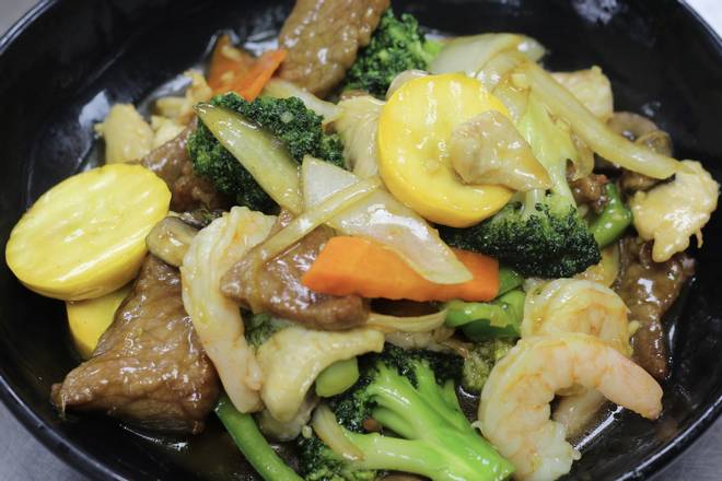 Order C10. Happy Family food online from Captain King's Seafood City store, Memphis on bringmethat.com