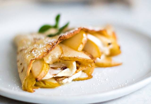 Order Brie Happy Crepe food online from Habeeb Grill By Pita Grill And Creperie store, Franklin on bringmethat.com