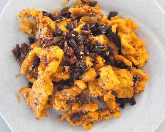 Order Sauteed Spicy Chicken (辣子鸡） food online from New Qingdao Restaurant store, Alhambra on bringmethat.com