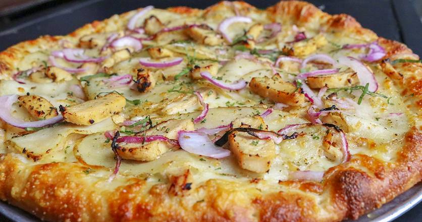 Order Pollotate Pizza food online from Boombozz Taphouse store, Louisville on bringmethat.com