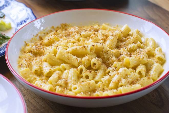 Order Seven Cheese Macaroni food online from Founding Farmers Tysons store, Providence on bringmethat.com
