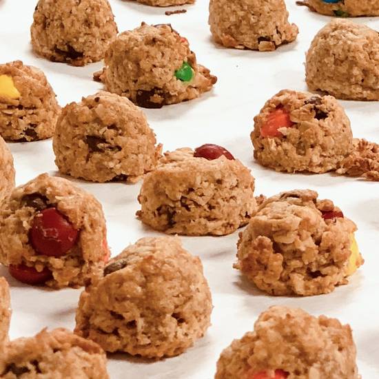 Order Peanut Butter Oatmeal Balls (Includes 3) food online from Little Lois Cafe store, Salem on bringmethat.com
