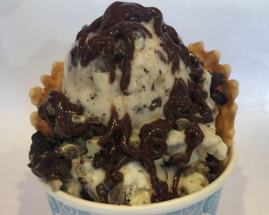 Order Magnetic Mint food online from Sub Zero Ice Cream & Yogurt store, Sarasota on bringmethat.com