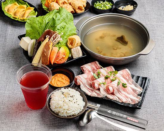 台北市信義區美食 老先覺功夫窯燒鍋台北松德店 網友評價 菜單 推薦餐點 食記 外送優惠 飢餓黑熊