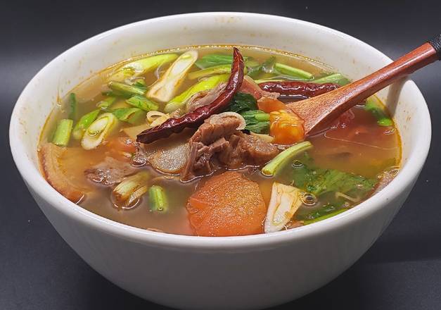 Order Tom Sabb Beef Soup food online from Siam Rice store, Miami on bringmethat.com